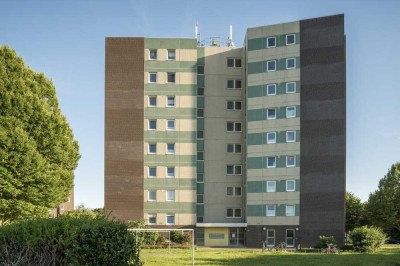 Bereits modernisierte 3-ZKB-Balkonwohnung im Hochhaus in Heppens zu vermieten!