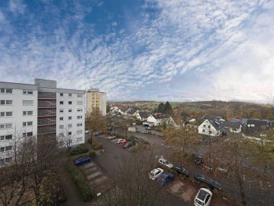 Ganz oben, ruhige Lage und viel Potential