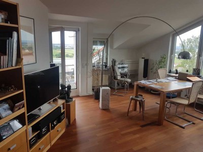 "Zimmer mit Aussicht" - Wohnung in Halbhöhenlage auf den Fildern