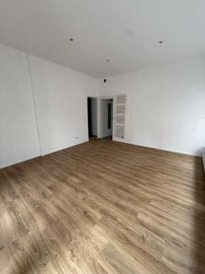 2-Zimmer-Apartment mit Einbauküche - Erstbezug nach Sanierung in der Oberstadt