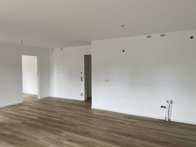 Moderne 3-Zimmer-Wohnung mit Küche und Terrasse in Overath