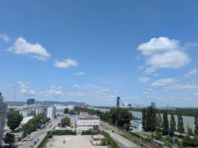 Neubauwohnung mit Terrasse &amp; Loggia mit grandiosem Ausblick