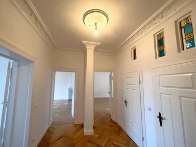 Provisionsfrei – Ruhige für die Eigennutzung sanierte 4Zimmer Altbauwohnung