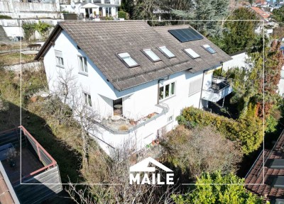 Sonnige Doppelhaushälfte mit zwei Einzelgaragen!