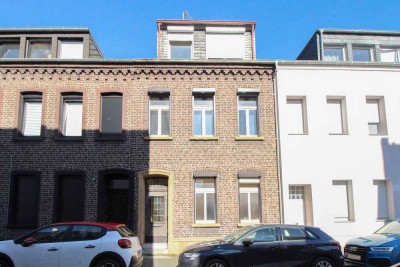 Townhouse in St.Tönis: Gestaltbares Zuhause mit Garten, Terrasse und eigener Garage