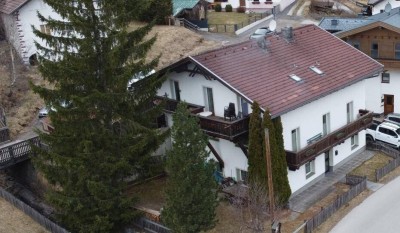 Wohnhaus mit drei Einheiten und viel Potential!