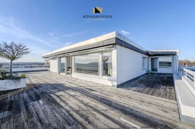 Komplett modernisierte Penthouse-Wohnung mit sensationeller Panorama-Aussicht