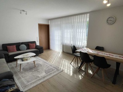 Schöne 2-Zimmer-Wohnung mit Einbauküche