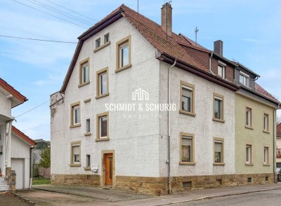 Charmantes 3-Familienhaus mit großem Gestaltungspotenzial!