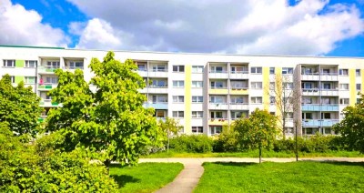 Sonnige 2-Raum-Wohnung mit Balkon !