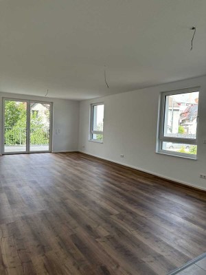 Helle, barrierefreie 3-Zimmer-Wohnung mit großer Terrasse, EBK und TG-Stellplatz