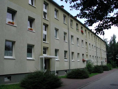 Helle 4-Raum-Wohnung in ruhiger Lage von Karlsburg – Schulstraße 15