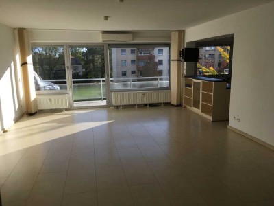 Helle, geräumige 117qm mit zwei Balkonen