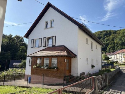 Gut vermietete 4 Zimmer- Erdgeschosswohnung mit Weitblick