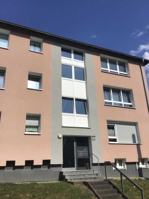 Frisch für Sie modernisiert! Flotte 3-Zimmer-Wohnung mit Balkon!