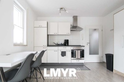 Modern & Möbliert: Wunderschönes Appartement mit Balkon und Blick ins Grüne