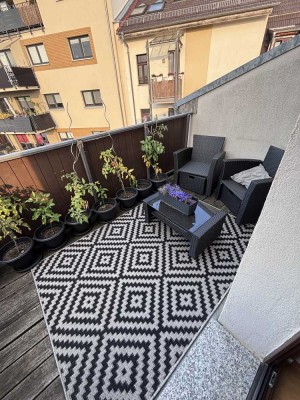 Dachgeschoss 4 Raum-Wohnung mit Balkon sucht neuen Eigentümer