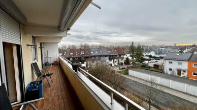 Helle 3-Zimmer-Wohnung mit Garage in Puchheim
