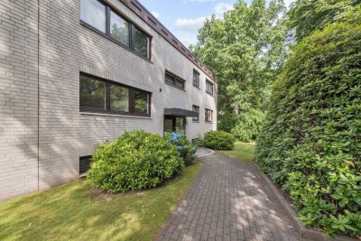 Hochwertige 2-Zimmer-Wohnung in Blankenese mit sonnigem Balkon und Blick ins Grüne