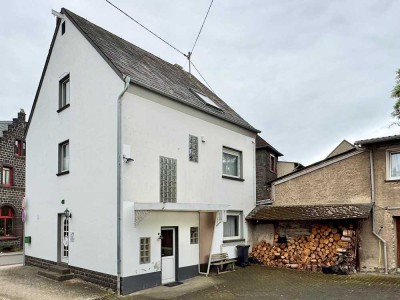 EIN GANZES HAUS -  mit Einbauküche, Whirlpool, Gallerie etc.