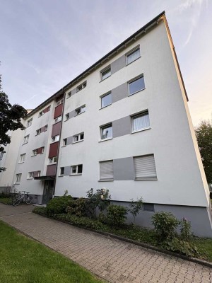 Goldberg -2 Zimmer WHG in S Bahn Nähe mit 2 Keller