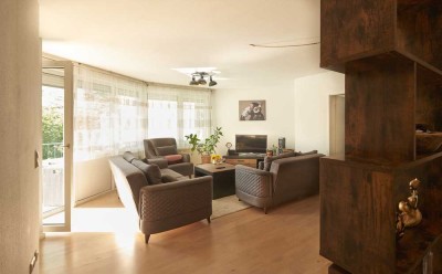 Helle 2-Zimmer-Wohnung mit großem Westbalkon im 2. OG in München-Untermenzing