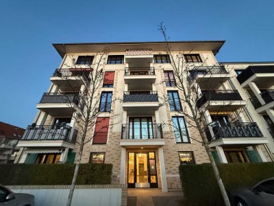 Schicke 3-Zimmer-Wohnung mit EBK und Parkett!