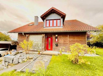 Tolles Einfamilienhaus im Herzen von Tittling – zentral & ruhig mit großem Grundstück