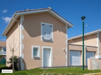 Provisionsfrei Einfamilienhaus in 32689 Kalletal, Bentorfer Str.
