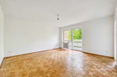 Renoviertes Apartment mit EBK und Balkon in Gröbenzell