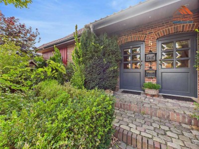 Großzügiges Ein-/Zweifamilienhaus mit wunderschönem Garten in Drangstedt