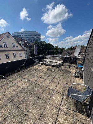 Gemütliche 3 Zi. mit 40 qm Dachterrasse in ruhiger Innenstadtlage nahe Schillerplatz