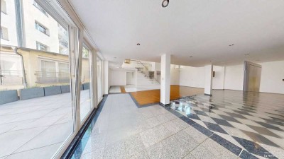 BIETERVERFAHREN* BEZUGSFREIE, renovierte Immobilie mit Terrasse nähe Wasserturm | inkl Stellplatz