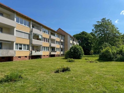 Ca. 7% Rendite: 3-Zi.-ETW mit Balkon in Neustadt a. Rbge.