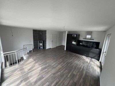 3-Raum-Souterrain-Wohnung/Neubau aus 2024/Garten/Stellplatz/Terrassen/EBK/Kaminöfen/Fußbodenheizung