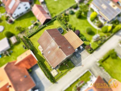 Attraktives Einfamilienhaus mit Einliegerwohnung,großem Grundstück mit viel Potential - zu verkaufen