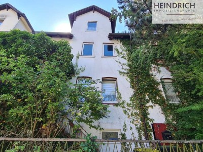 Viel Potential in Oberzwehren! Verleihen Sie diesem Haus neuen Glanz!
