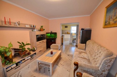 Einfamilienhaus in Wadgassen mit großem Garten und Stellplatz