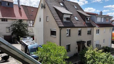 Schicke Doppelhaushälfte im Zentrum von Laichingen mit Tonstudio