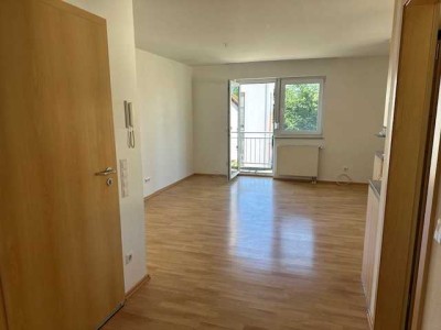Exklusive, gepflegte 2-Zimmer-Wohnung mit Balkon und Einbauküche in Alfdorf