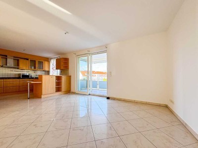 3-Zimmer Wohnung mit großzügigem Westbalkon und Einzelgarage