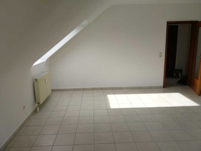 2-Zimmer-Dachgeschosswohnung zu vermieten