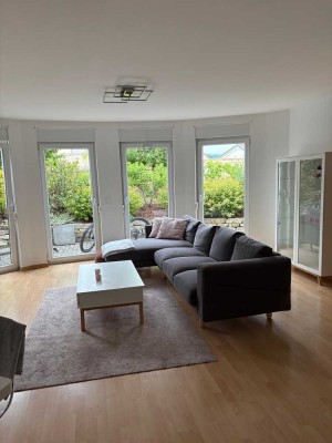 Schöne Einliegerwohnung mit großer Terrasse