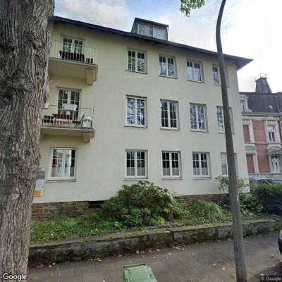 Stilvolle, vollständig renovierte 7-Zimmer-Wohnung mit Balkon und EBK in Bonn