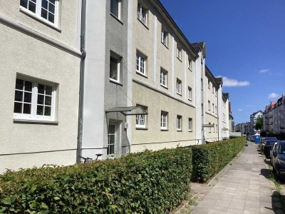 Schöner Wohnen in dieser individuellen 2,5-Zimmer-Wohnung mit Balkon, sofort anmietbar!
