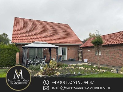 Modern, hell, neu renoviert---   Einfamilienhaus mit 4 Zimmern, Garage und Garten