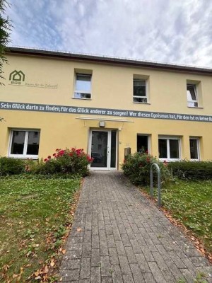 Lichtdurchflutete 2-Zimmer-Wohnung mit Terrasse und Garten in Gellershagen