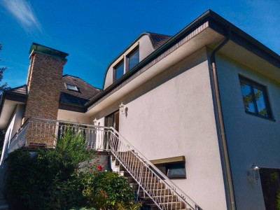 6 Zimmer Haus mit Sauna und Pool!!!