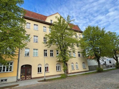 Große 3-Zimmer-Altbau-Wohnung im Stadtzentrum Oranienburgs