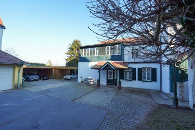 Stilvolles Einfamilienhaus mit Pool, Whirlpool &amp; Traumgarten in Ruhelage in Mitten von Klosterneuburg